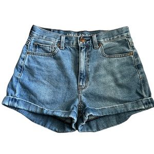 American Eagle Outfitters Cotton Cuffed High Rise Mom Jean Shorts Size: 6‎